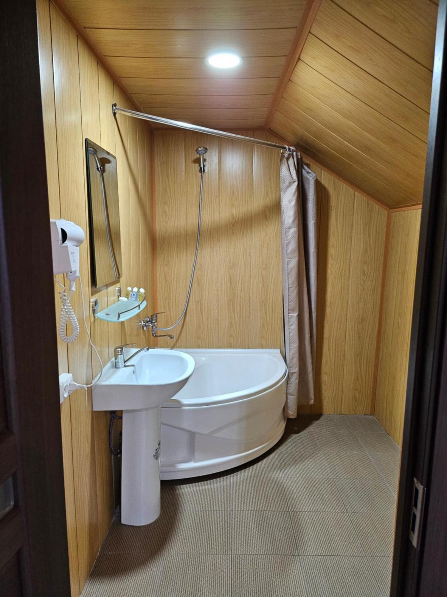 Guest House "Rohat Lux" Самарканд Екстер'єр фото